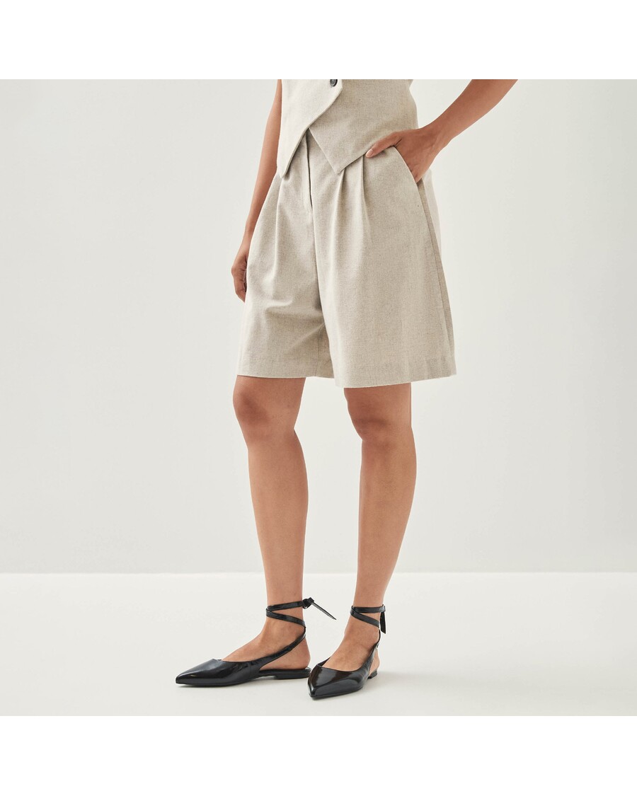 Alohas Niselle Cream Shorts