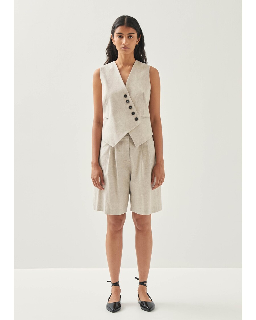 Alohas Niselle Cream Shorts