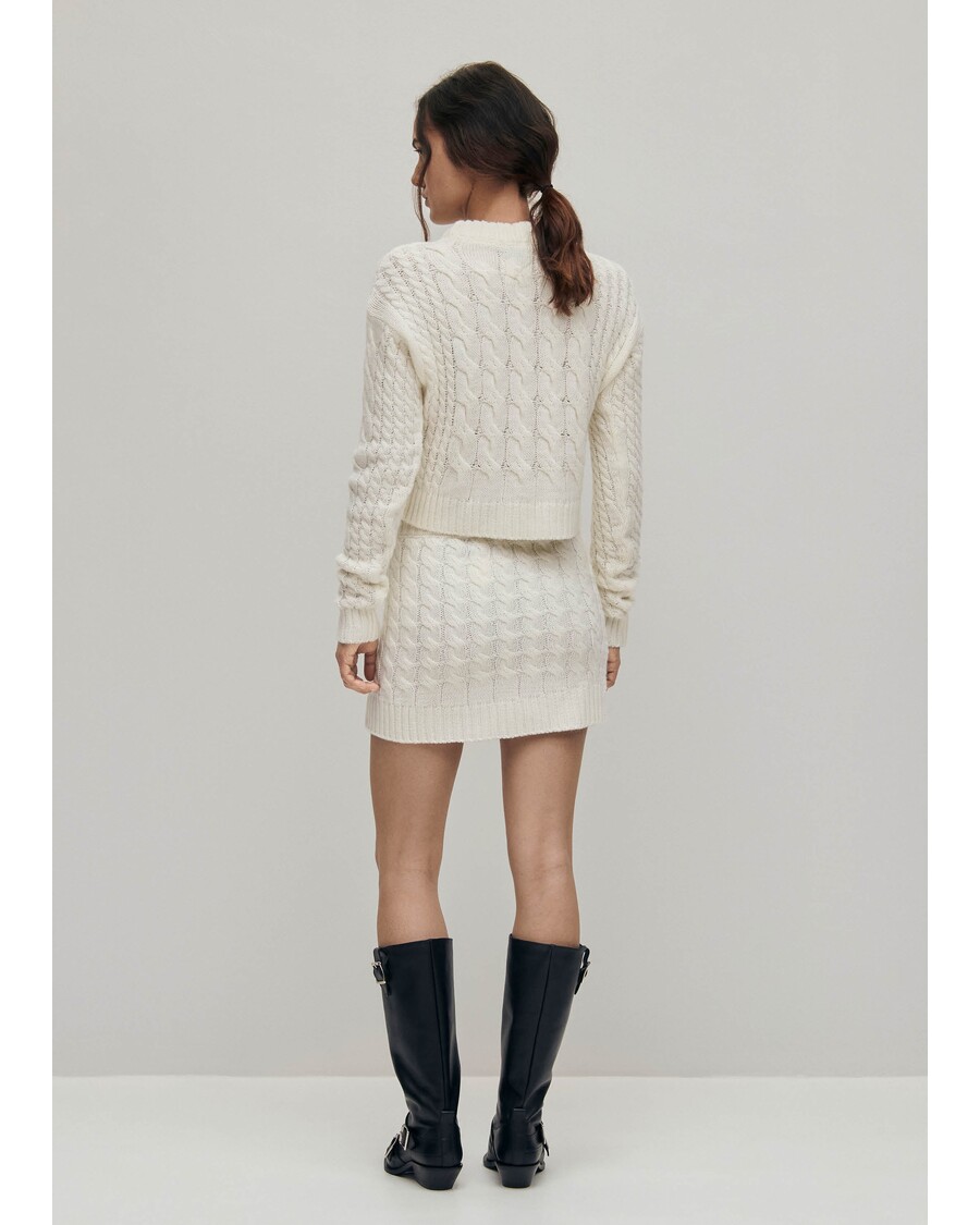Alohas Blossom White Tricot Sweater