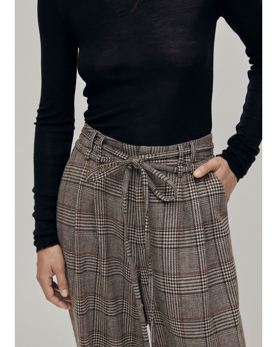 Alohas Kathy Checks Brown Pants