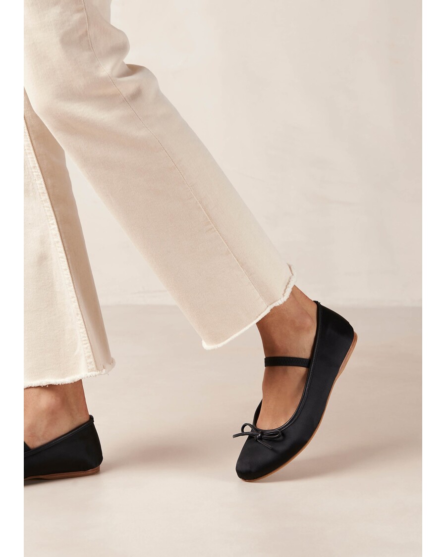 Alohas Odette Black Ballet Flats