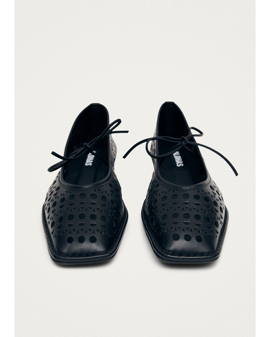 Alohas Sway Slit Black Leather Ballet Flats