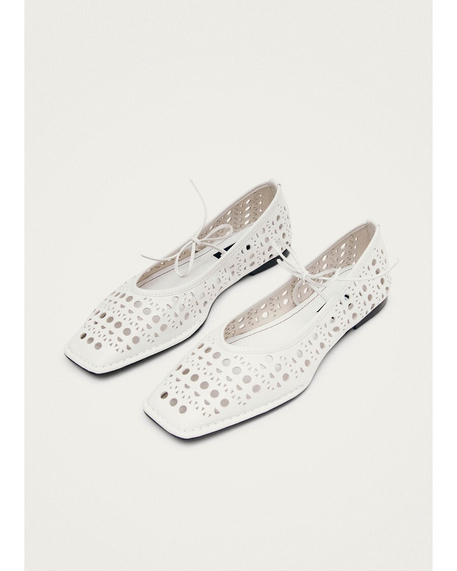 Alohas Sway Slit White Leather Ballet Flats