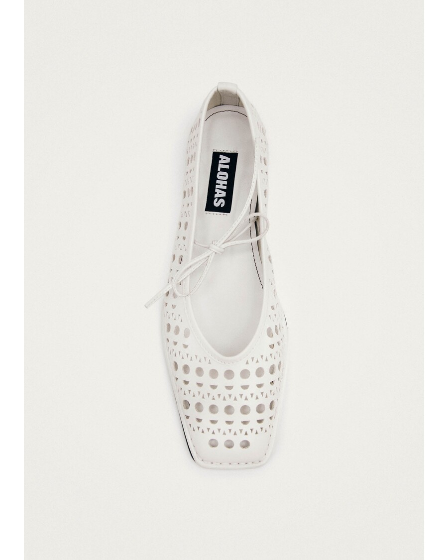 Alohas Sway Slit White Leather Ballet Flats