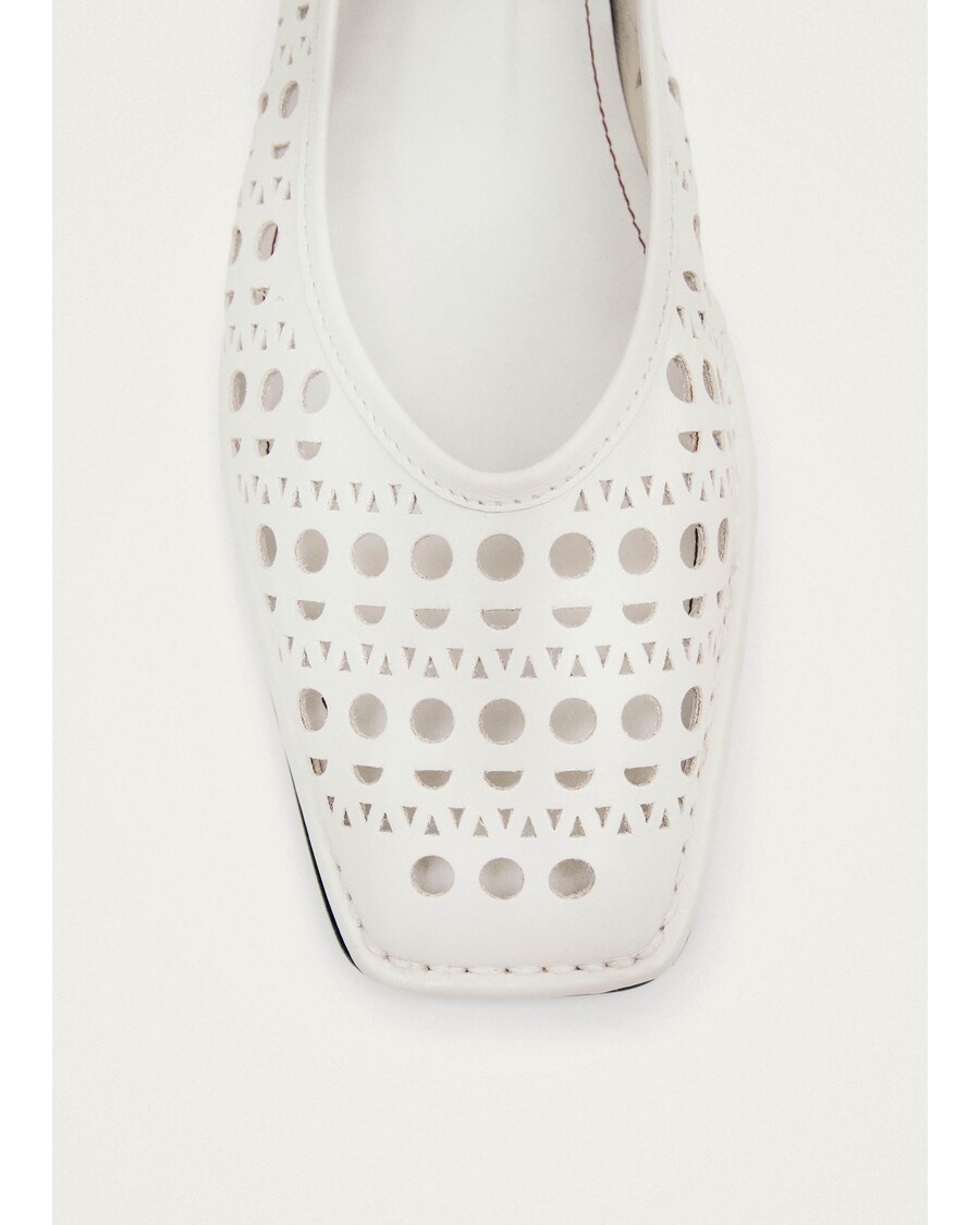 Alohas Sway Slit White Leather Ballet Flats