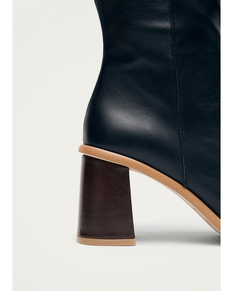 Alohas West Vintage Black Leather Ankle Boots