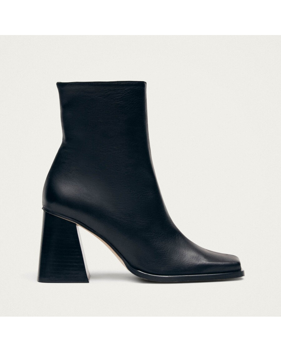 Alohas South Black Leather Ankle Boots