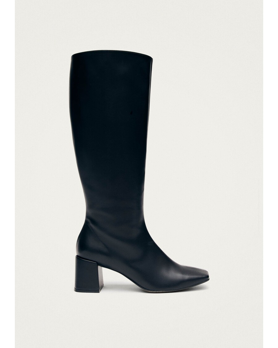 Alohas Chalk Black Vegan Leather Boots