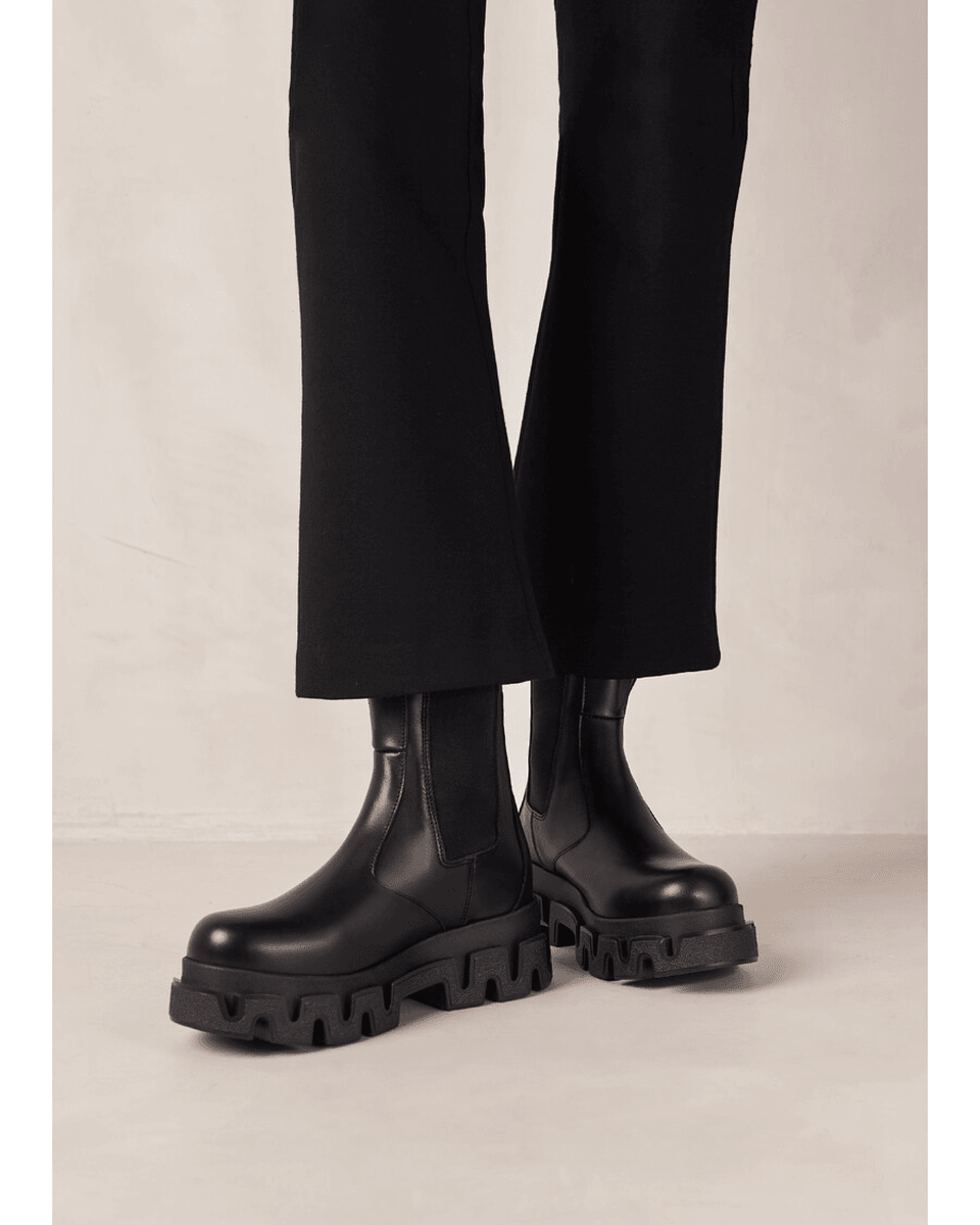 Alohas Anastasia Black Leather Ankle Boots