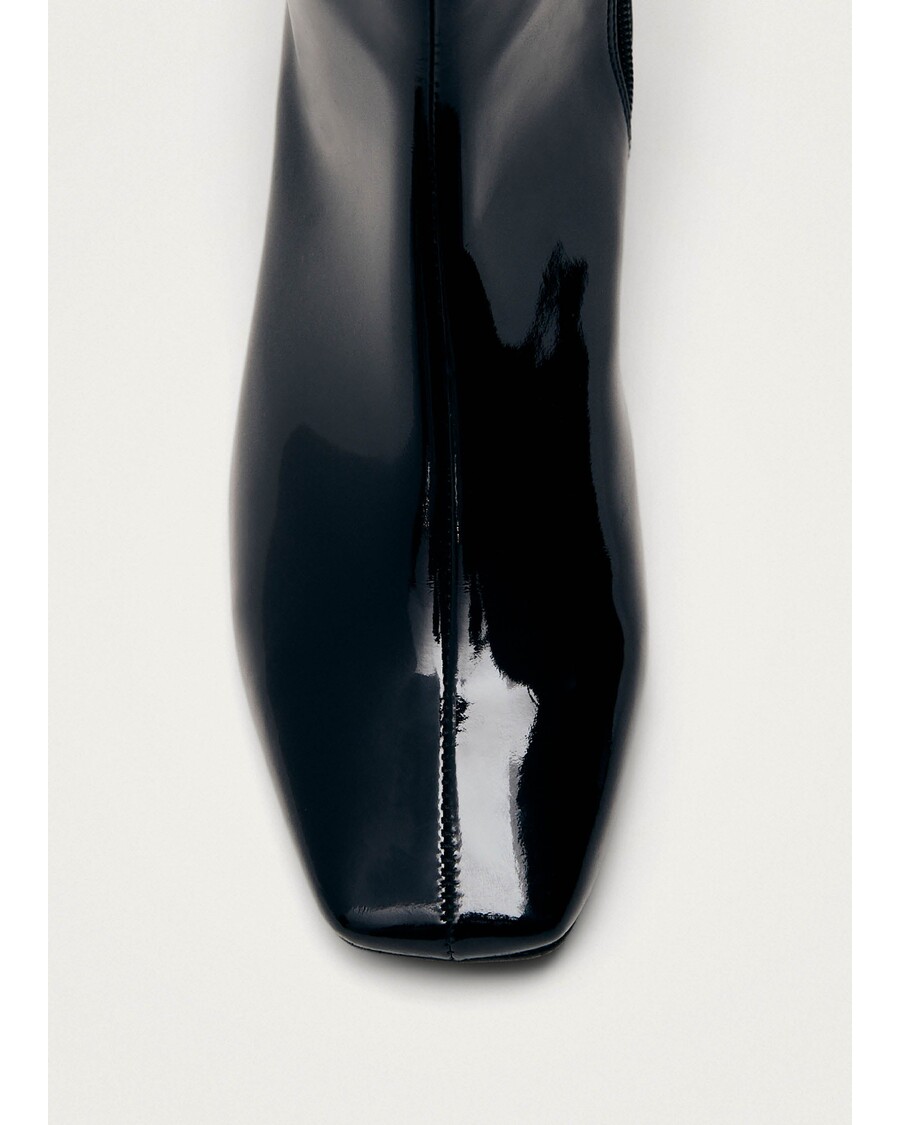 Alohas Chalk Onix Black Vegan Leather Boots