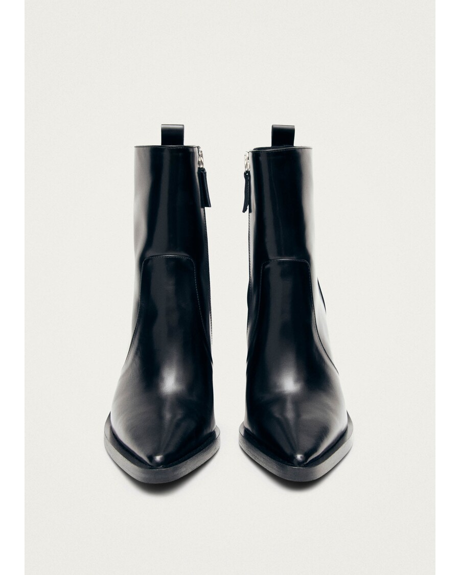 Alohas Haylo Black Leather Ankle Boots