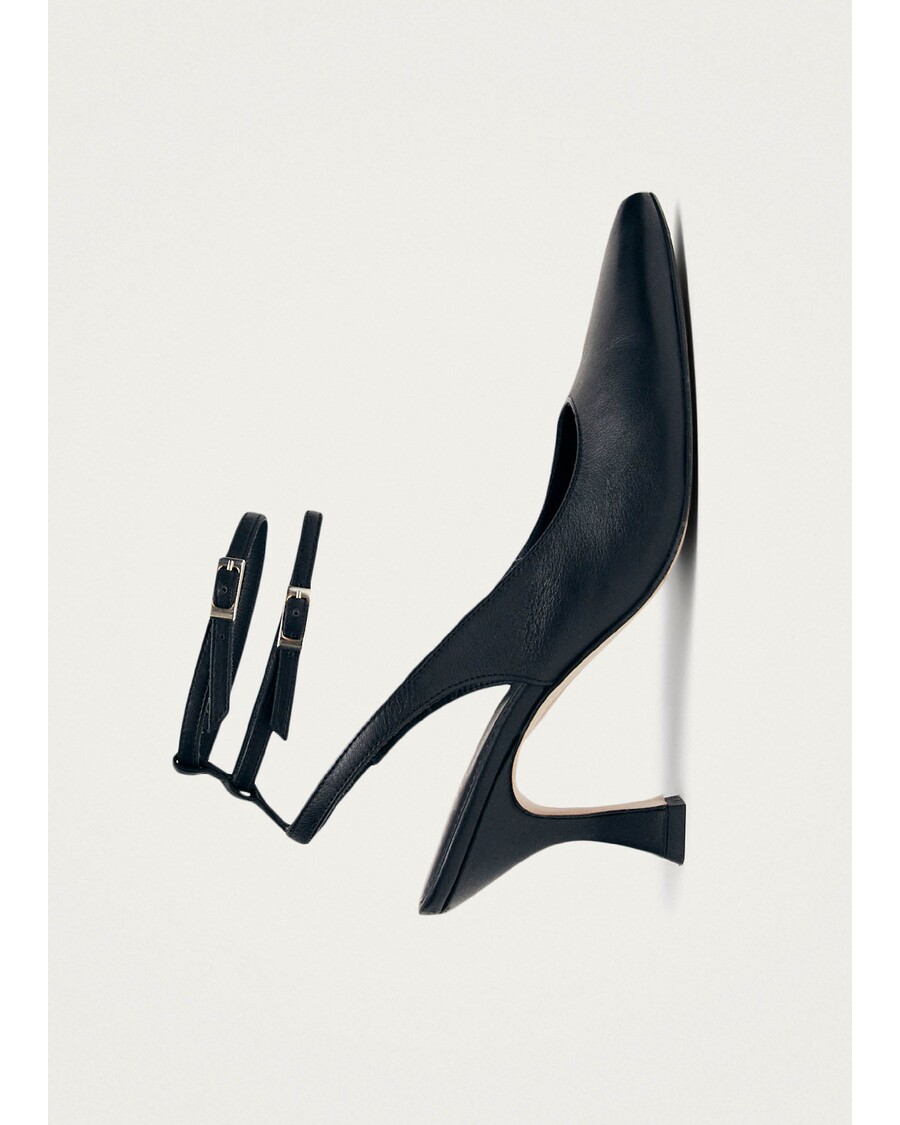 Alohas Louise Black Leather Pumps