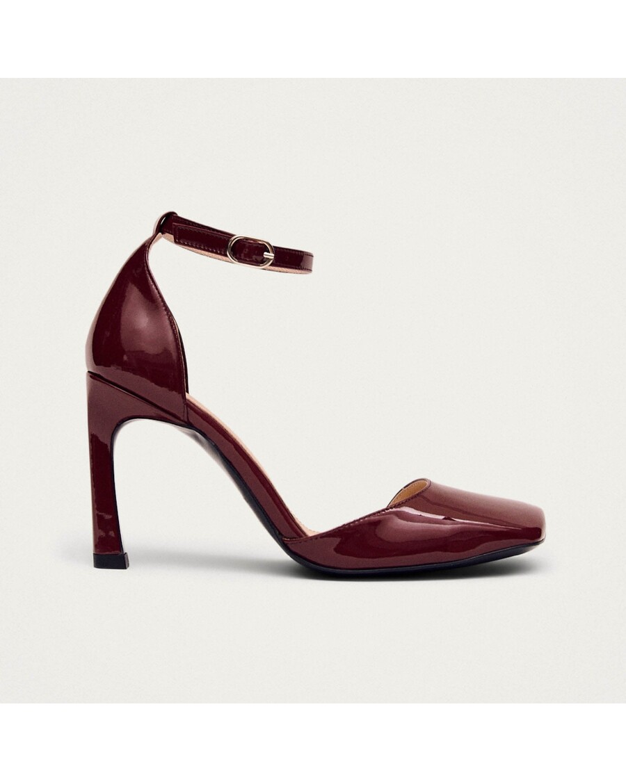 Alohas Liebe Onix Burgundy Leather Pumps