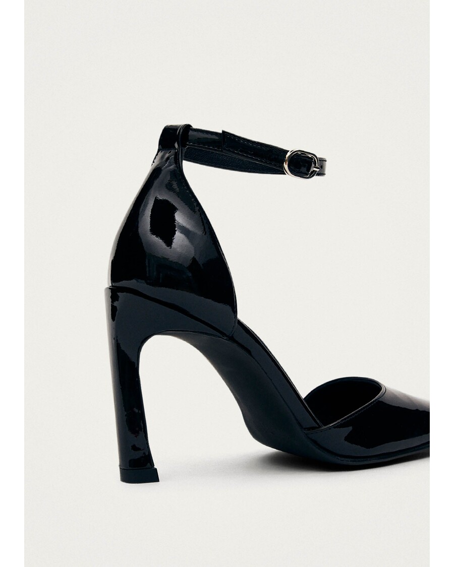 Alohas Liebe Onix Black Leather Pumps