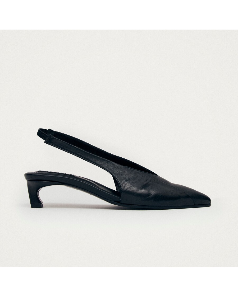 Alohas Evadne Black Leather Pumps