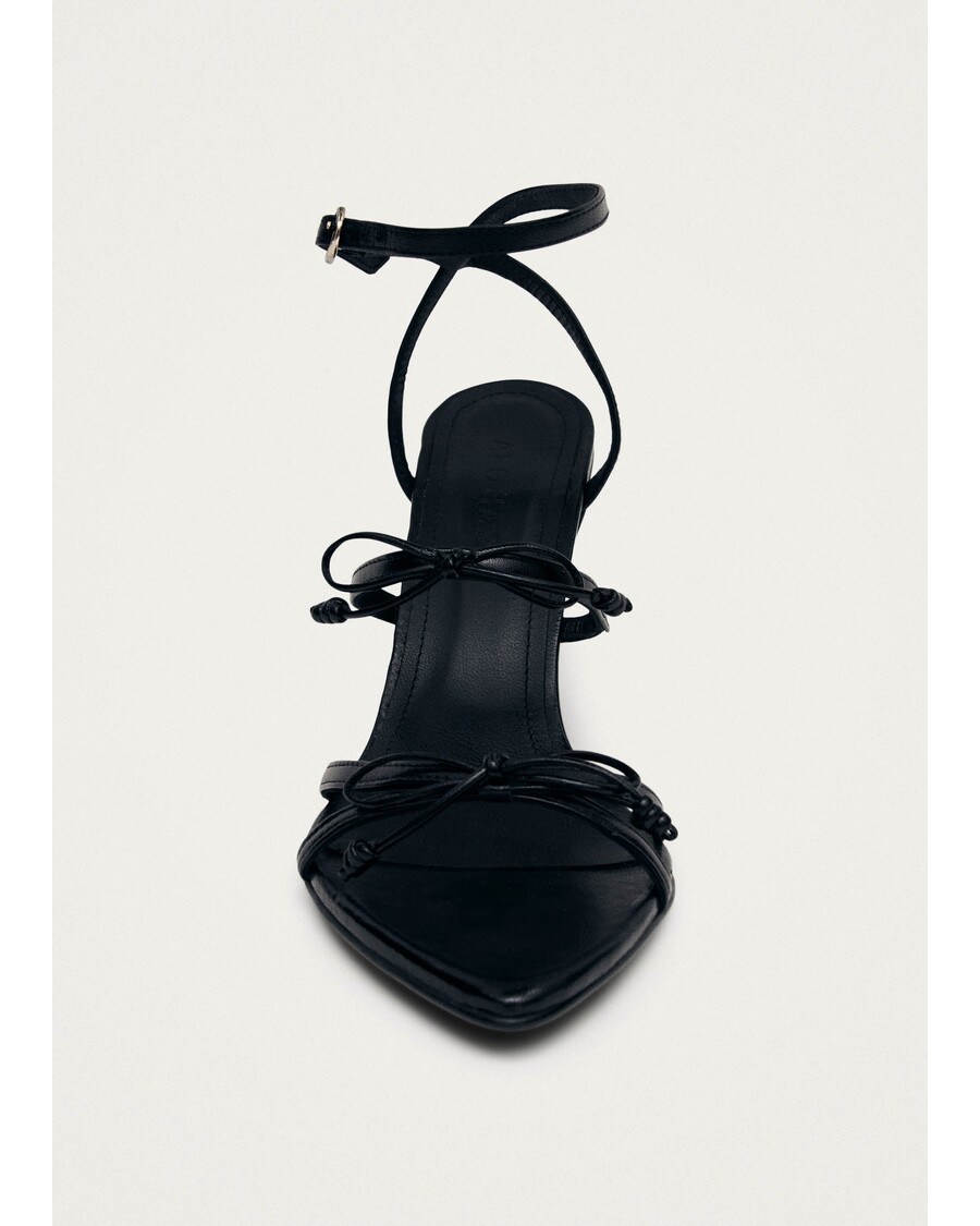 סנדלי עור שחורים של Alohas Malia