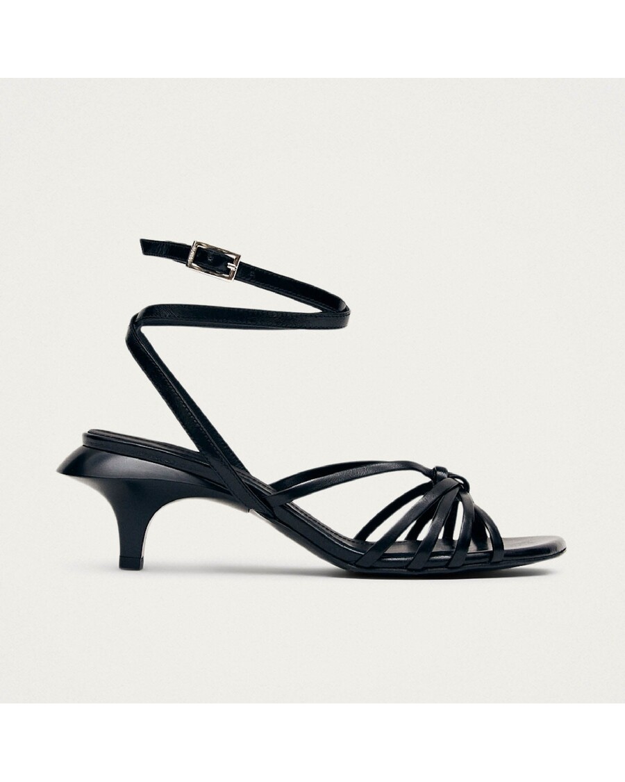 Alohas Soleia Juodos Odinės Basutės