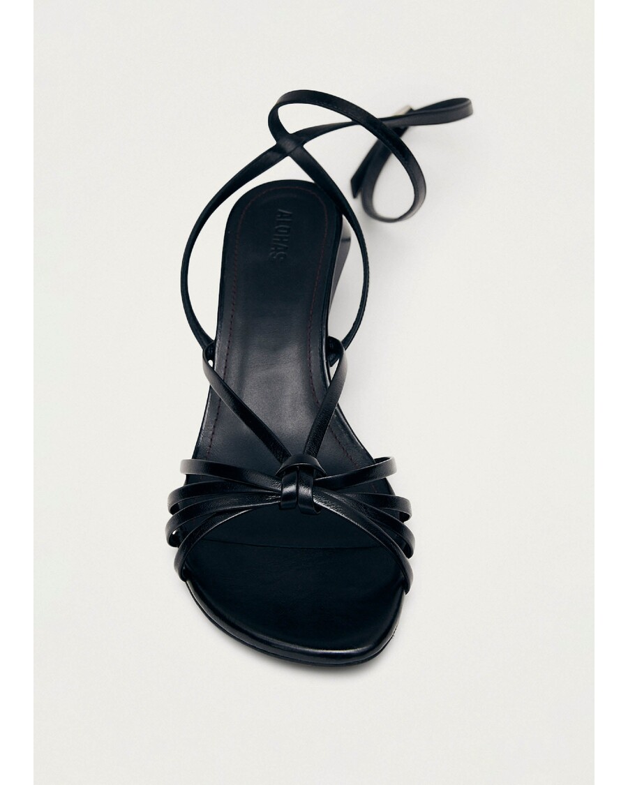 Alohas Soleia Juodos Odinės Basutės