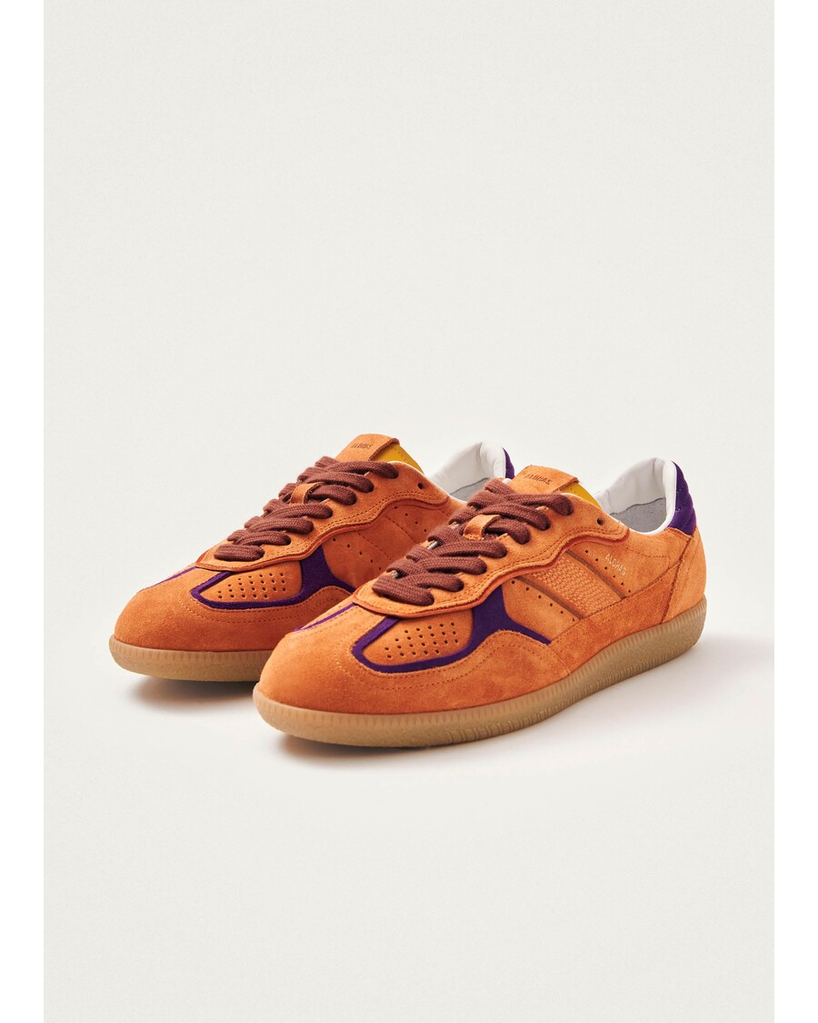 حذاء رياضي من الجلد باللون البرتقالي من Alohas Tb.490