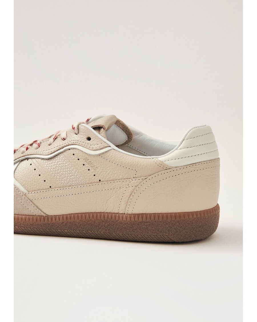 Alohas Tb.490 נעלי ספורט מעור קרם גרגירים