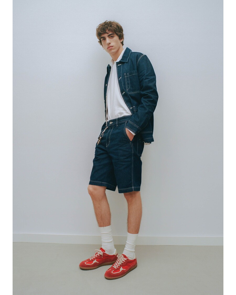 حذاء رياضي من الجلد باللون الأحمر اللامع من ألوهاس Tb.490