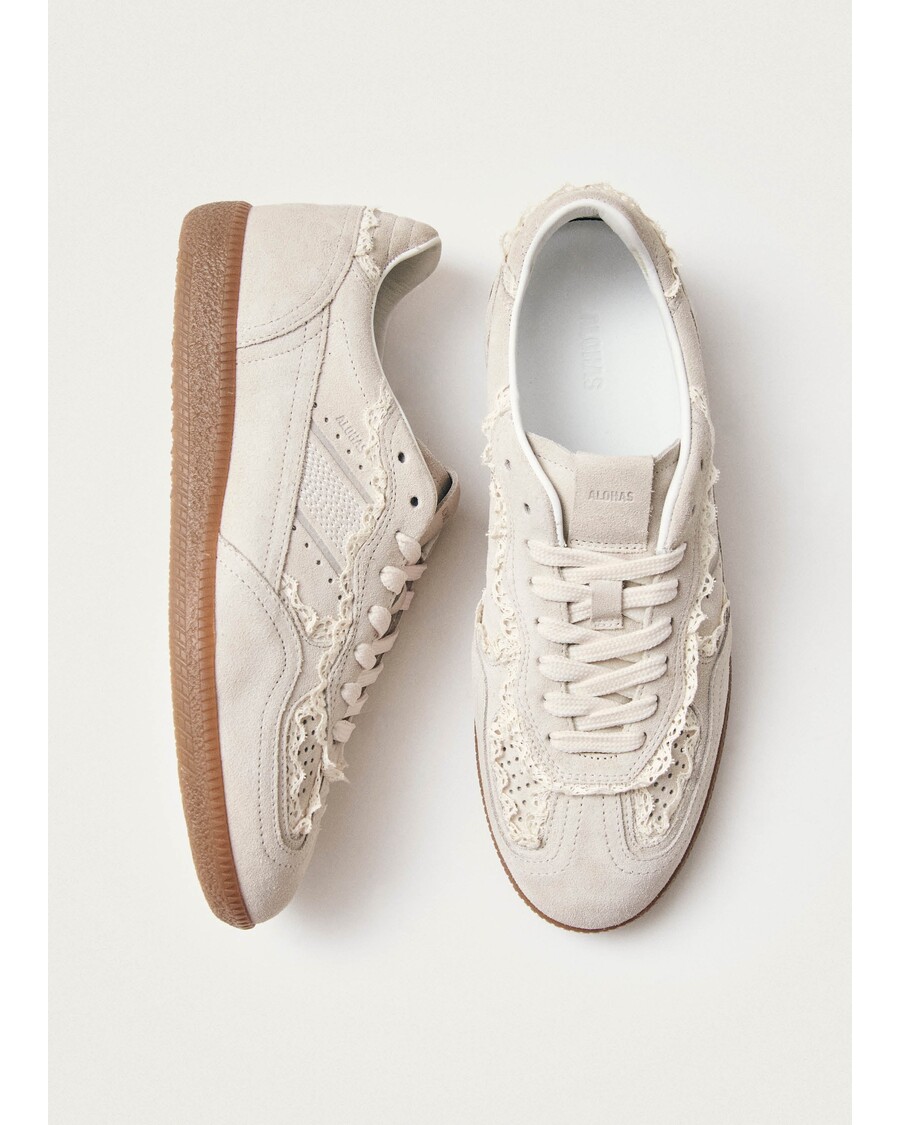 حذاء ألوهاس Tb.490 مصنوع من الجلد باللون الكريمي والكروشيه