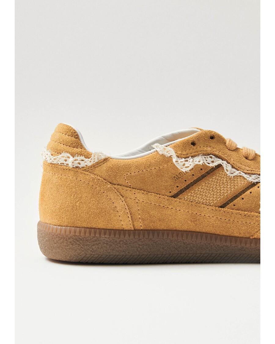 حذاء ألوهاس Tb.490 مصنوع من الجلد والكروشيه