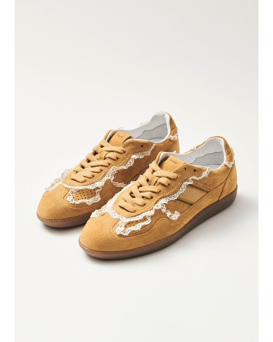 حذاء ألوهاس Tb.490 مصنوع من الجلد والكروشيه